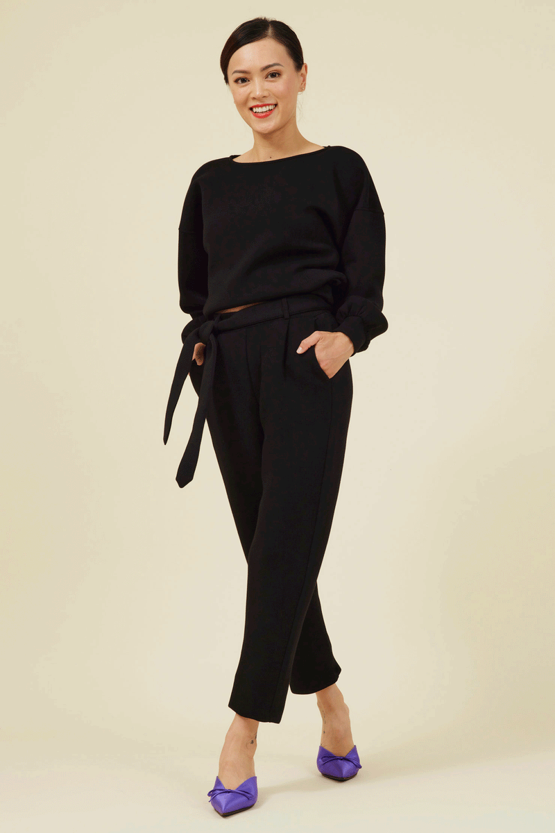 Comfortable work clothes in black